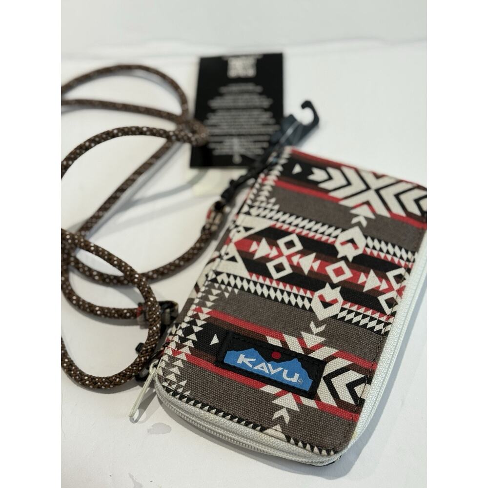 NWT Kavu Go Time Wallet Canyon Blanket Aztec Southwest Print Crossbody